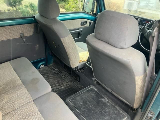 SUBARU SAMBAR DIAS VAN 4WD 2001 Image 31