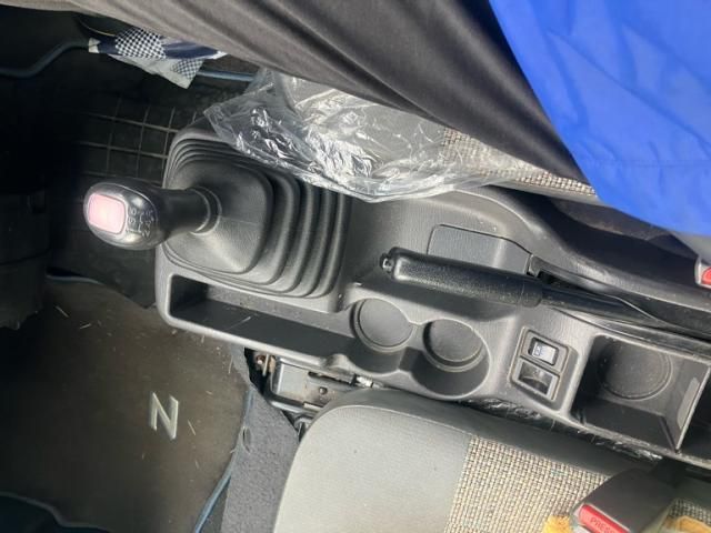 SUBARU SAMBAR DIAS VAN 4WD 2001 Image 31