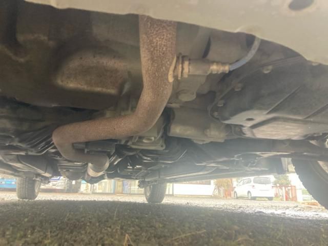 DAIHATSU MOVE CUSTOM 4WD 2013 Image 31