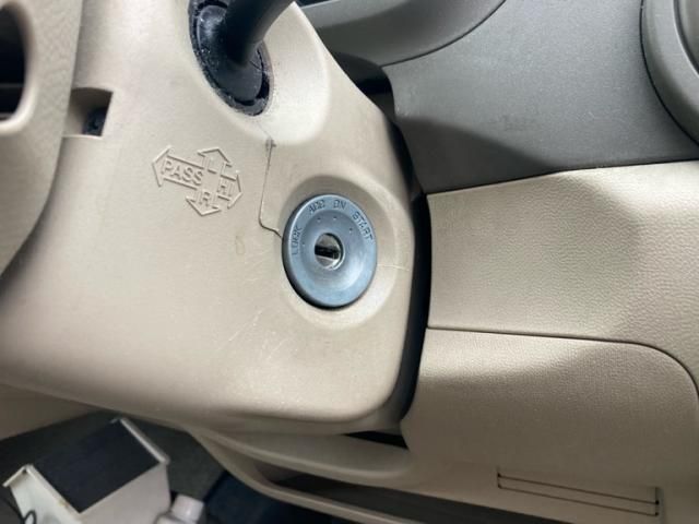 SUZUKI ALTO 2011 Image 31