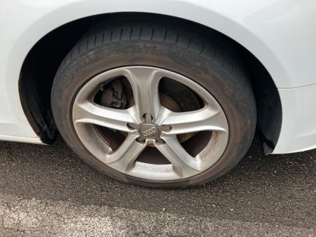 AUDI A4 2013 Image 31