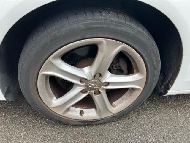 AUDI A4 2013 Image 31