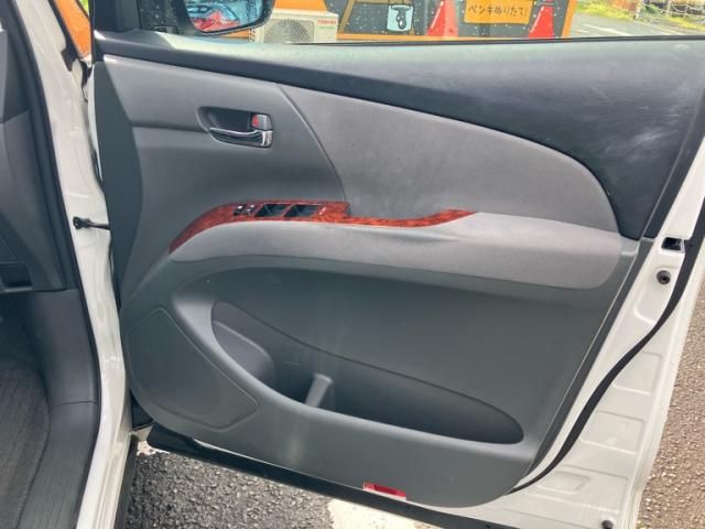 TOYOTA ESTIMA 2010 Image 31