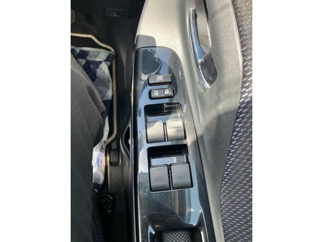 TOYOTA VITZ 2016 Image 31