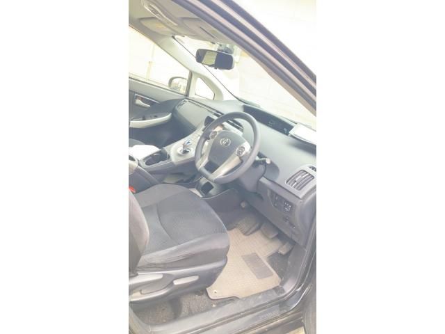 TOYOTA PRIUS 2015 Image 31