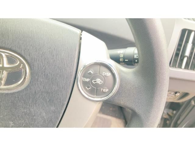 TOYOTA PRIUS 2015 Image 31