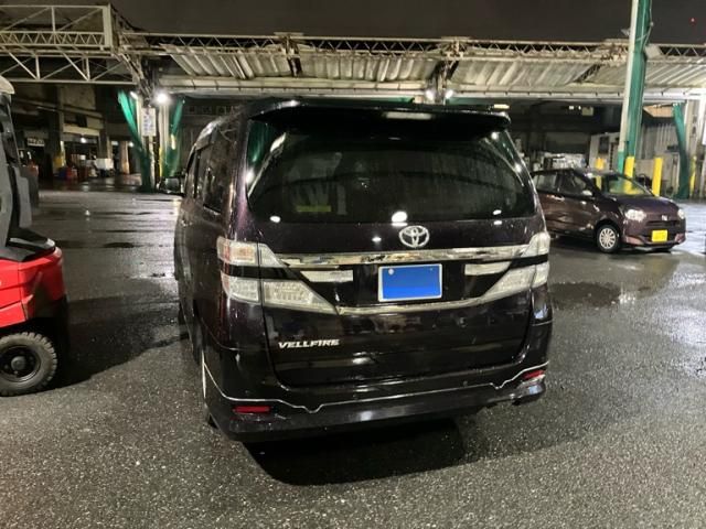 TOYOTA VELLFIRE 2013 Image 31