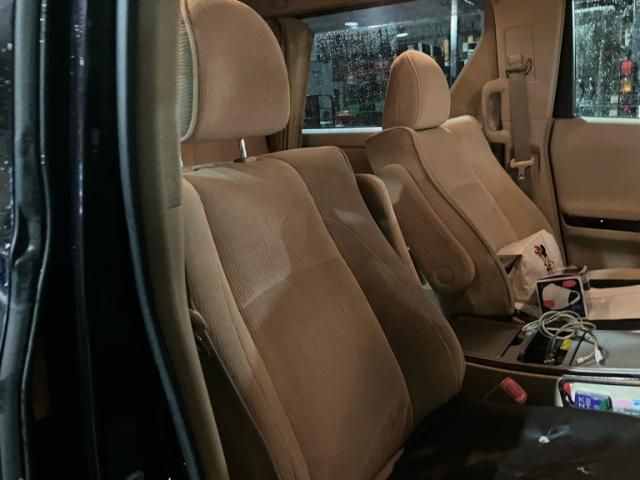 TOYOTA VELLFIRE 2013 Image 31