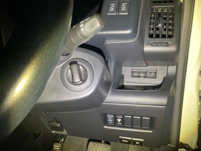 NISSAN SERENA  WG 2010 Image 31