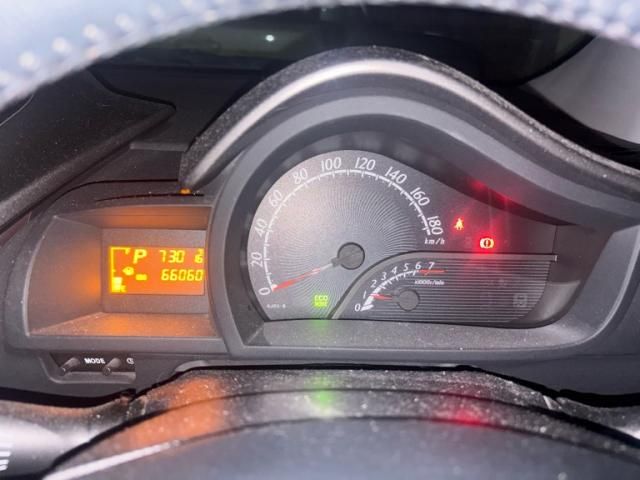 TOYOTA IQ 2010 Image 31