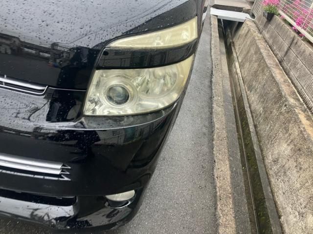 TOYOTA VOXY 2009 Image 31