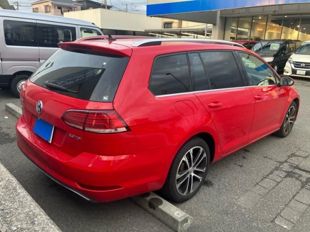 VOLKSWAGEN GOLF VARI 2020 Image 31