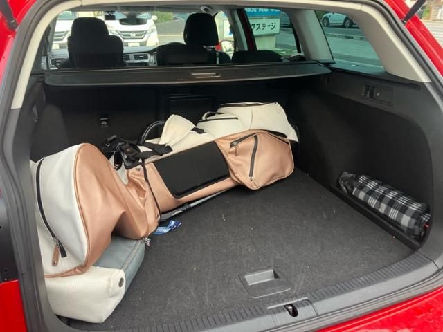 VOLKSWAGEN GOLF VARI 2020 Image 31