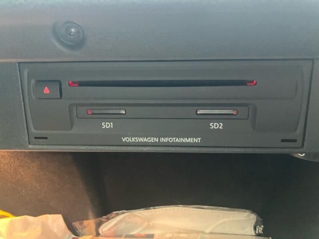 VOLKSWAGEN GOLF VARI 2020 Image 31