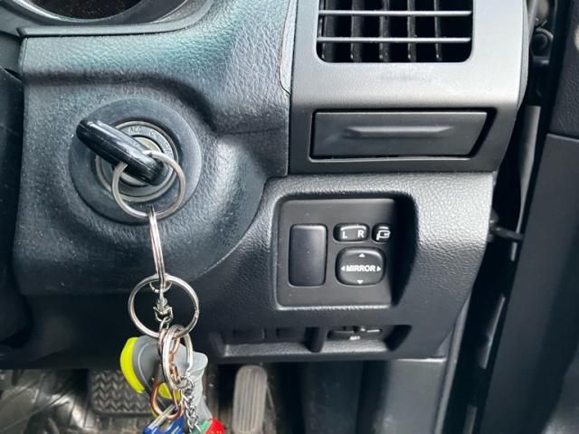 TOYOTA HARRIER 2WD 2007 Image 31