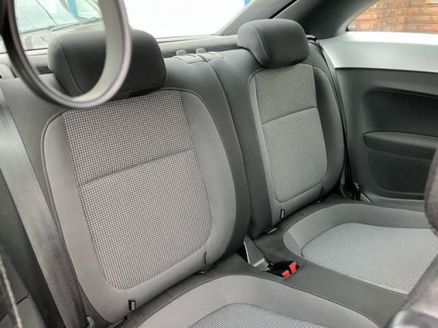 VOLKSWAGEN THE BEETL 2013 Image 31