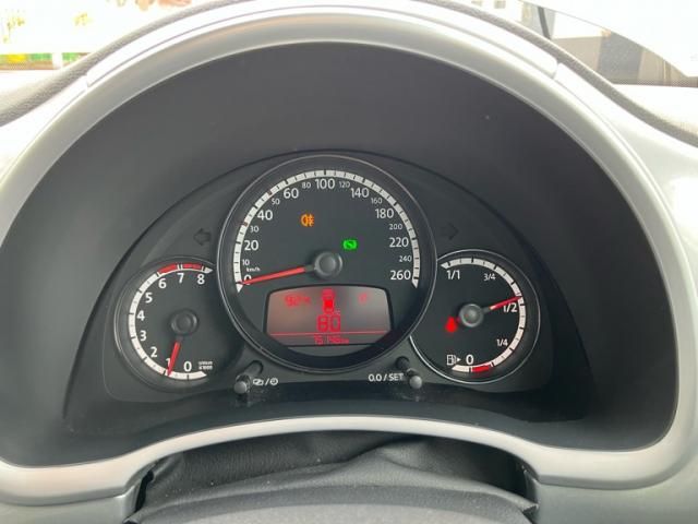 VOLKSWAGEN THE BEETL 2013 Image 31