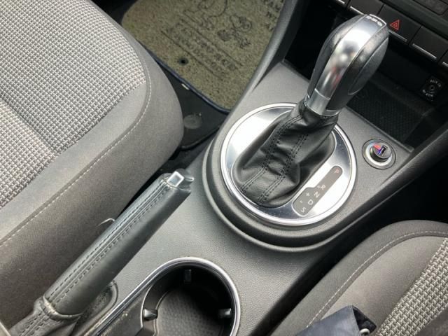 VOLKSWAGEN THE BEETL 2013 Image 31