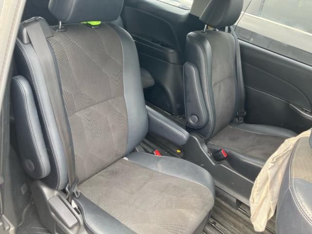 TOYOTA ESTIMA 2013 Image 31