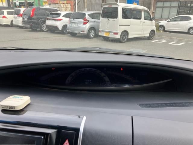 TOYOTA ESTIMA 2013 Image 31