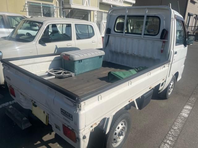 DAIHATSU HIJET TRUCK 4WD 2004 Image 31