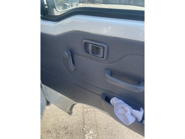 DAIHATSU HIJET TRUCK 4WD 2004 Image 31