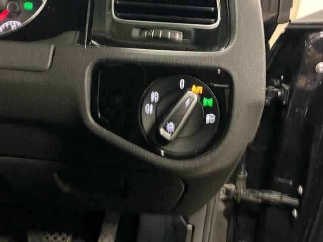 VOLKSWAGEN GOLF VARI 2016 Image 31