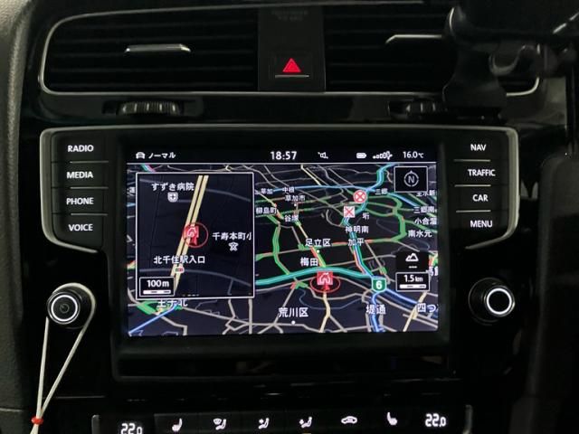 VOLKSWAGEN GOLF VARI 2016 Image 31