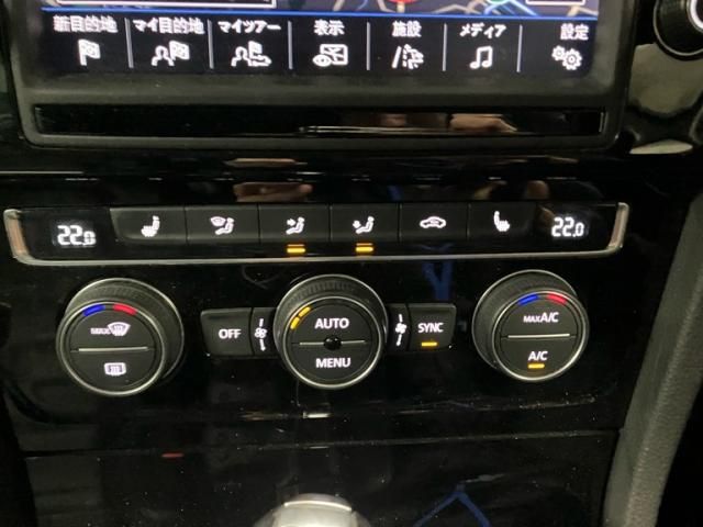 VOLKSWAGEN GOLF VARI 2016 Image 31