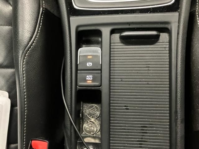 VOLKSWAGEN GOLF VARI 2016 Image 31