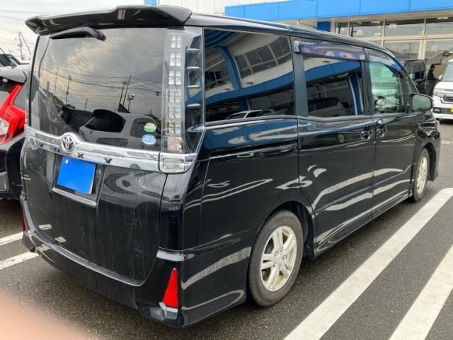 TOYOTA VOXY 2015 Image 31