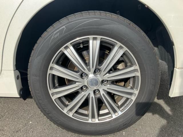 TOYOTA PRIUS ALPHA 2014 Image 31