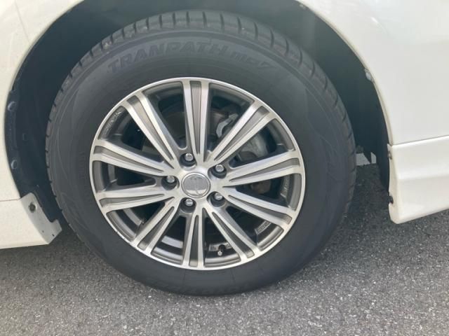 TOYOTA PRIUS ALPHA 2014 Image 31