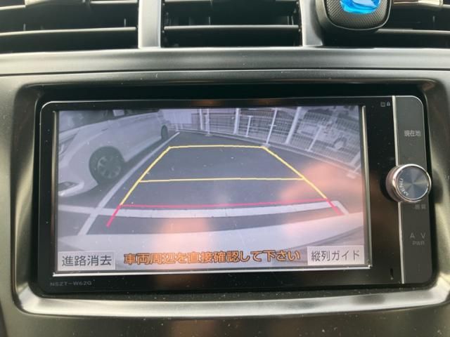 TOYOTA PRIUS ALPHA 2014 Image 31