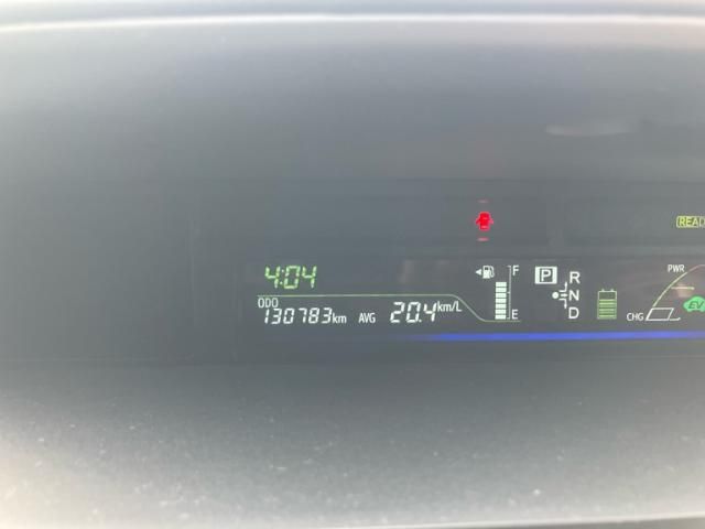 TOYOTA PRIUS ALPHA 2014 Image 31