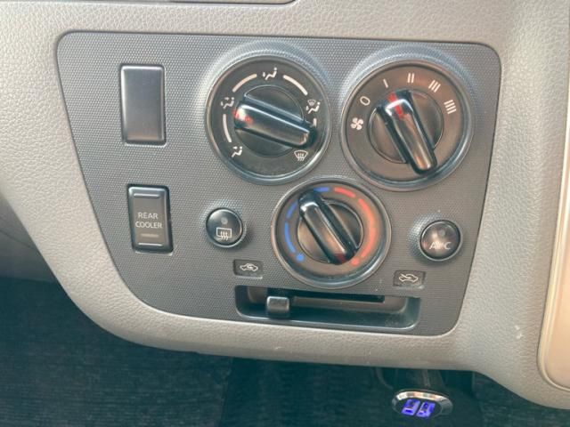 NISSAN CARAVAN VAN 2WD 2016 Image 31