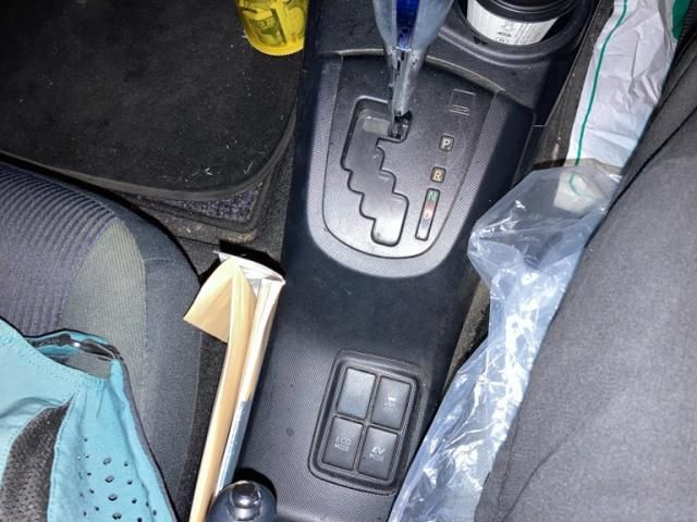 TOYOTA AQUA 2014 Image 31