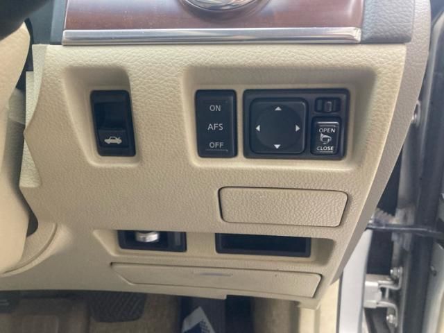 NISSAN FUGA 2004 Image 31