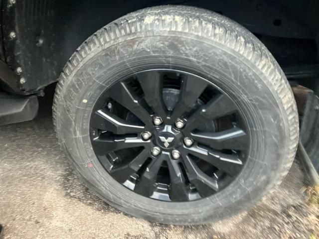 MITSUBISHI TRITON 2024 Image 31