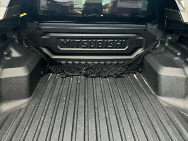 MITSUBISHI TRITON 2024 Image 31