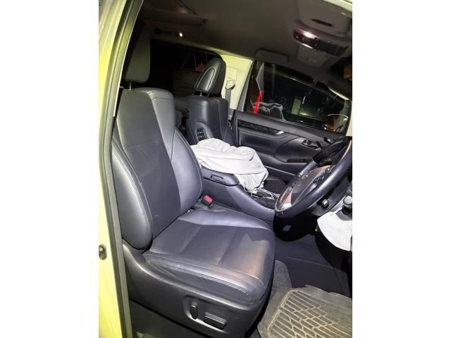 TOYOTA ALPHARD 4WD 2021 Image 31