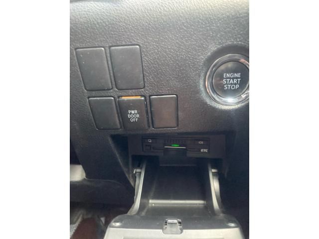 TOYOTA VELLFIRE 2016 Image 31