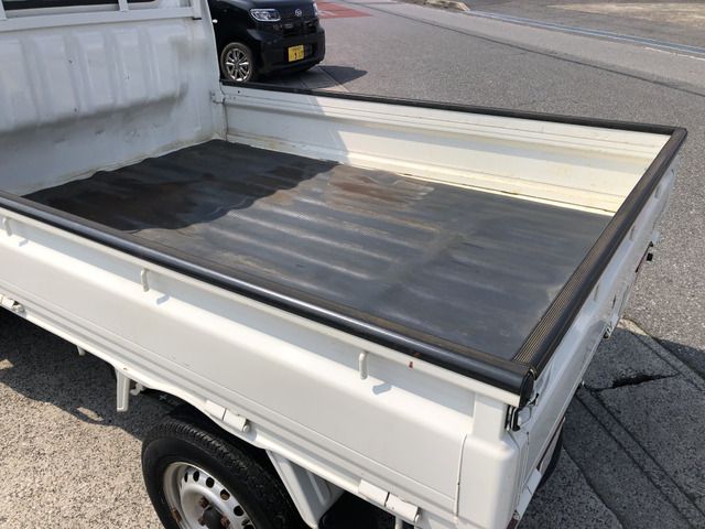 DAIHATSU HIJET TRUCK 4WD 2015 Image 31