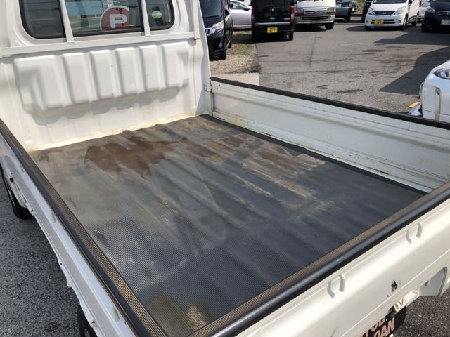 DAIHATSU HIJET TRUCK 4WD 2015 Image 31