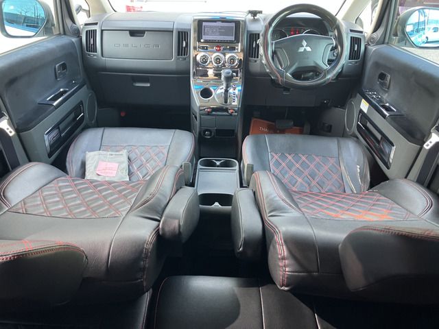 MITSUBISHI DELICA D:5 2WD 2011 Image 31