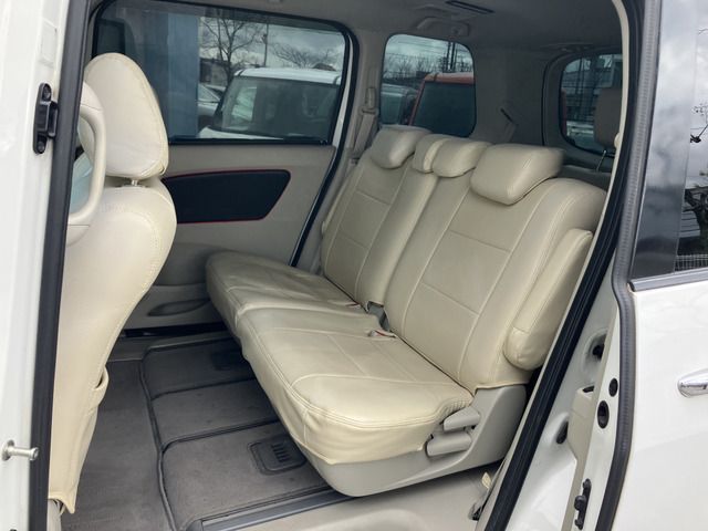 MAZDA BIANTE 2012 Image 31