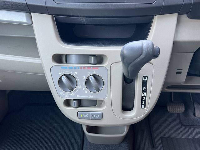 DAIHATSU MOVE 2013 Image 31