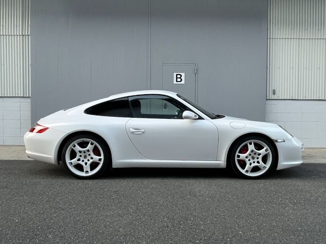 PORSCHE 911 2008 Image 31