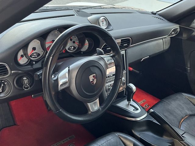 PORSCHE 911 2008 Image 31