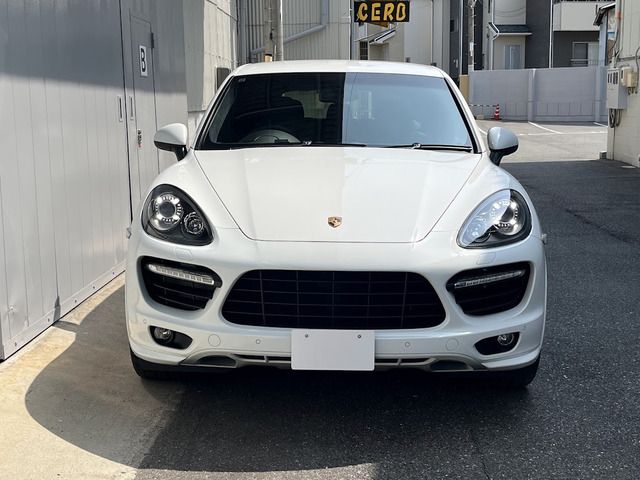 PORSCHE CAYENNE 2013 Image 31